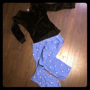 Gap snowman bottoms and black fuzzy top PJ SET
